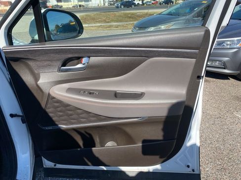 Used 2019 Hyundai Santa Fe FWD image 18