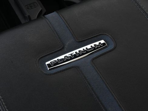 Used 2025 Ford F250 Platinum image 28