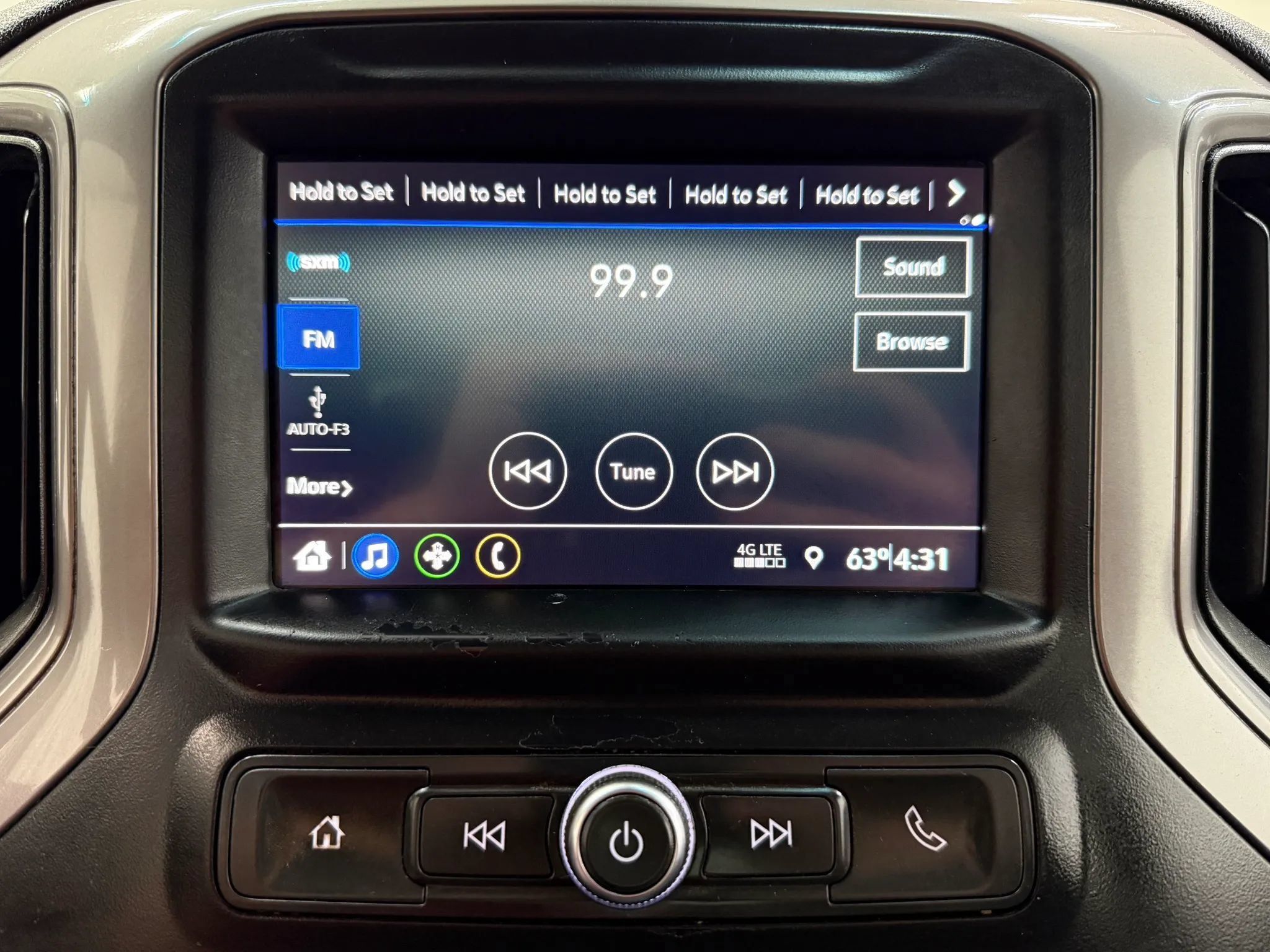Used 2021 Chevrolet Silverado 2500 Custom w/ Custom Value Package AWD/4WD image 22