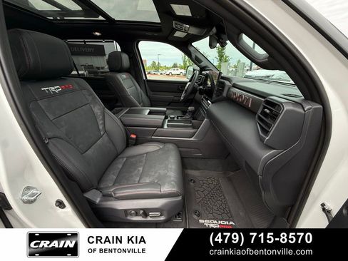 Used 2025 Toyota Sequoia TRD Pro AWD/4WD image 34