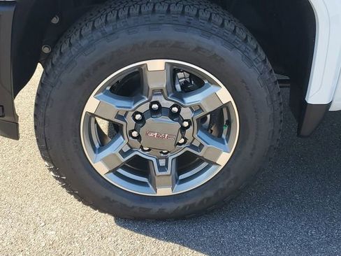 New 2026 GMC Sierra 3500 SLT w/ SLT Premium Package image 33