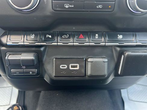 Used 2024 Chevrolet Silverado 2500 Custom w/ Custom Value Package AWD/4WD image 22