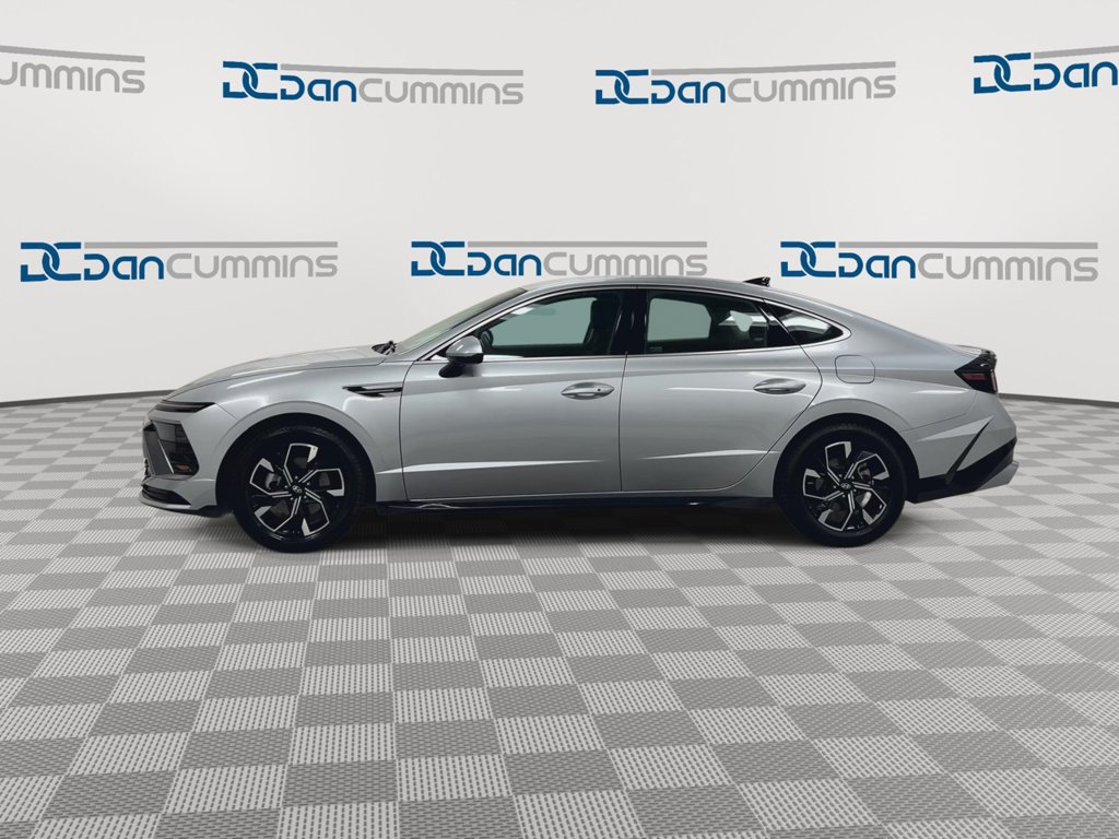 Used 2025 Hyundai Sonata SEL FWD image 5