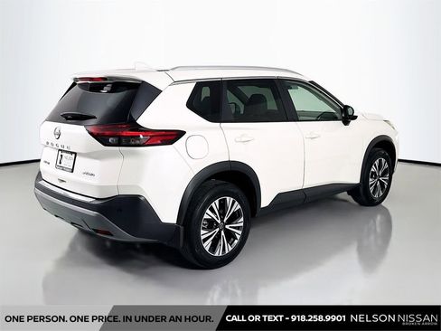 Certified 2023 Nissan Rogue SV w/ SV Premium B Package AWD/4WD image 5