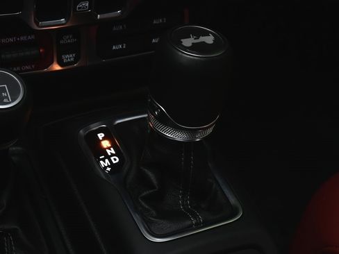 Used 2024 Jeep Wrangler Unlimited Rubicon 392 image 30