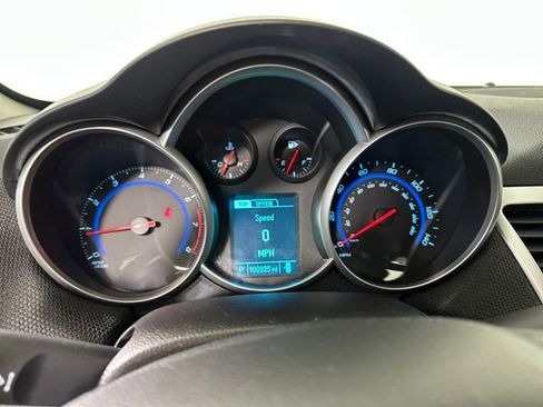 Used 2016 Chevrolet Cruze LT image 17