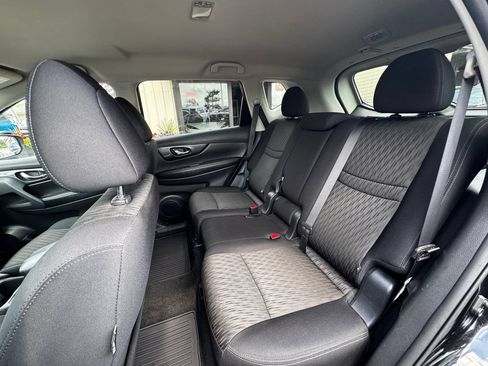 Used 2017 Nissan Rogue AWD image 41