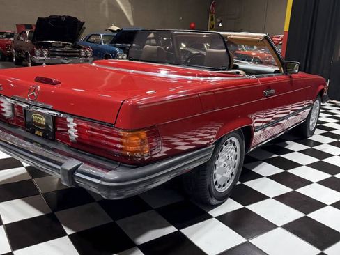 Used 1987 Mercedes-Benz 560 SL image 15