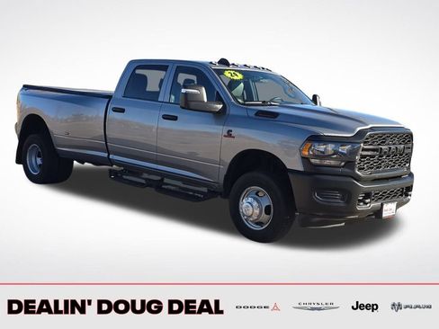 Used 2024 RAM 3500 Tradesman image 8
