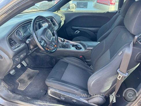 Used 2018 Dodge Challenger R/T w/ Performance Handling Group RWD image 9