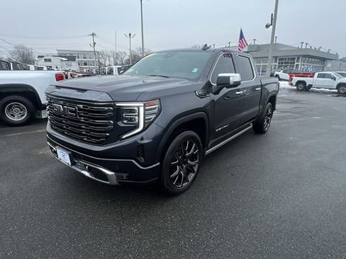 Certified 2024 GMC Sierra 1500 Denali Ultimate AWD/4WD image 3