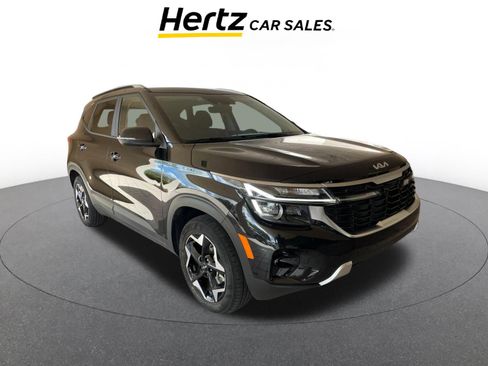 Used 2025 Kia Seltos S image 1