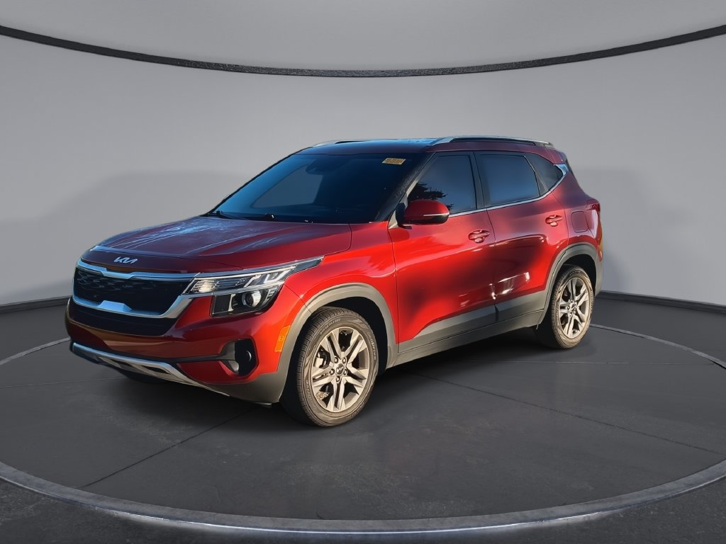 Used 2023 Kia Seltos S w/ Navigation Package FWD image 4