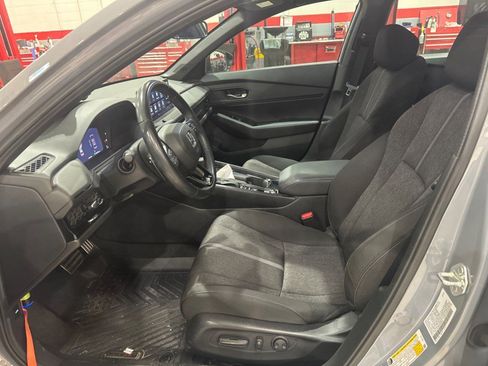 Used 2024 Honda Accord Sport image 39