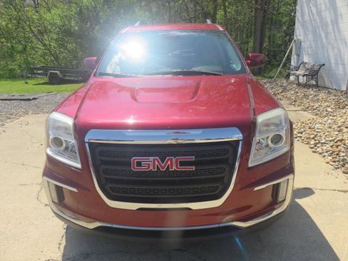 Used 2017 GMC Terrain SLE w/ Driver Alert Package I AWD/4WD image 2