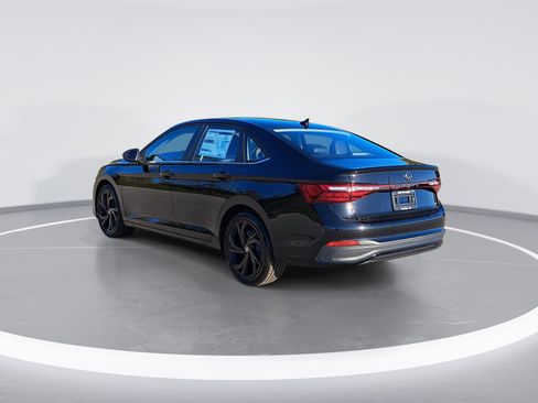 New 2026 Volkswagen Jetta SE image 5