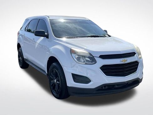 Used 2017 Chevrolet Equinox LS AWD/4WD image 8