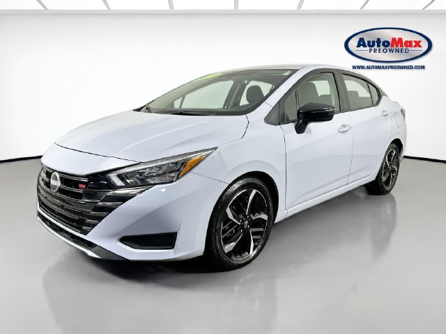 Used 2024 Nissan Versa SR FWD image 5