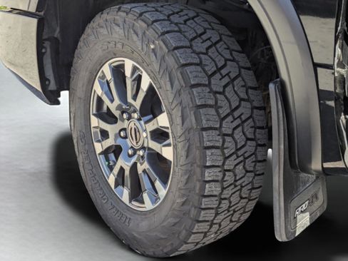 Used 2024 Nissan Titan PRO-4X w/ Pro-4x Convenience Package image 44