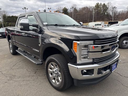 Certified 2019 Ford F350 Lariat w/ Lariat Ultimate Package image 2