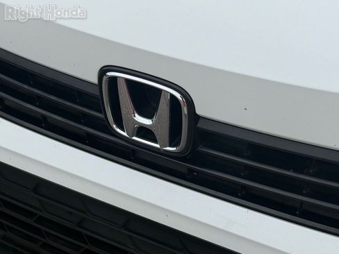 Used 2024 Honda Civic Sport image 33