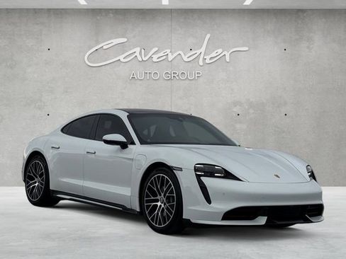 Used 2021 Porsche Taycan image 2