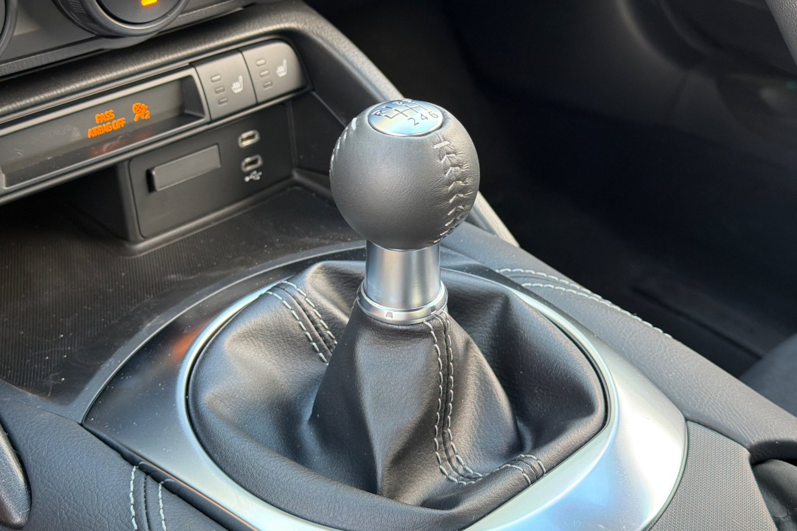 New 2026 MAZDA MX-5 Miata Club w/ Interior Package RWD image 22