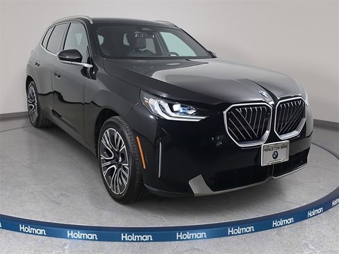 Used 2025 BMW X3 xDrive30i w/ Premium Package image 4