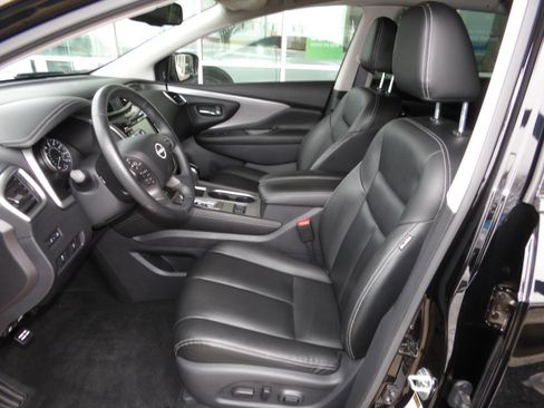 Certified 2023 Nissan Murano SV w/ SV Midnight Edition Package image 17