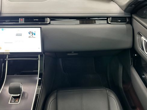 Used 2026 Land Rover Range Rover Velar Dynamic SE image 29