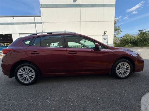 Used 2017 Subaru Impreza 2.0i Premium AWD/4WD image 18