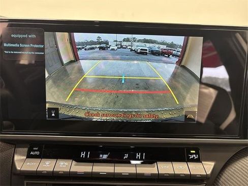 Used 2026 Toyota Camry SE w/ Multimedia Upgrade Package image 18
