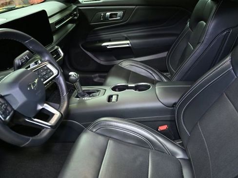 Used 2024 Ford Mustang GT Premium image 23