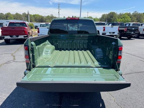 Used 2026 Nissan Frontier SV RWD image 10