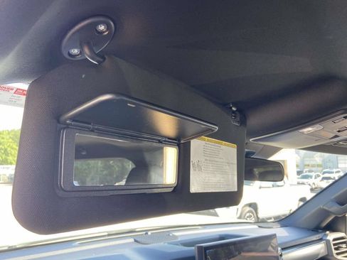 Used 2025 Toyota Tundra SR5 w/ SR5 Premium Package AWD/4WD image 29