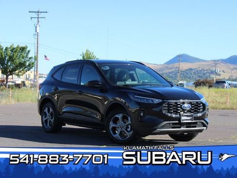 Used 2025 Ford Escape ST-Line Select w/ Tech Pack #2 AWD/4WD image 1
