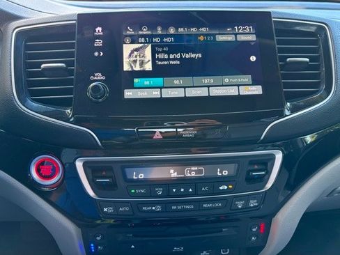 Certified 2022 Honda Pilot Elite image 35