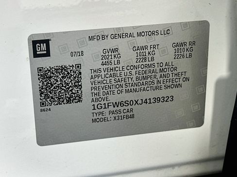 Used 2018 Chevrolet Bolt LT FWD image 12