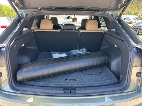 New 2026 Volkswagen Atlas Cross Sport SE image 52