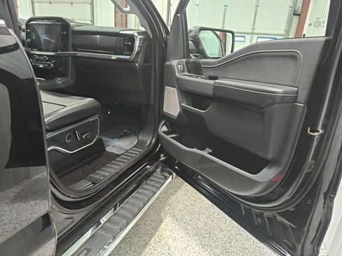 Used 2021 Ford F150 Lariat AWD/4WD image 23
