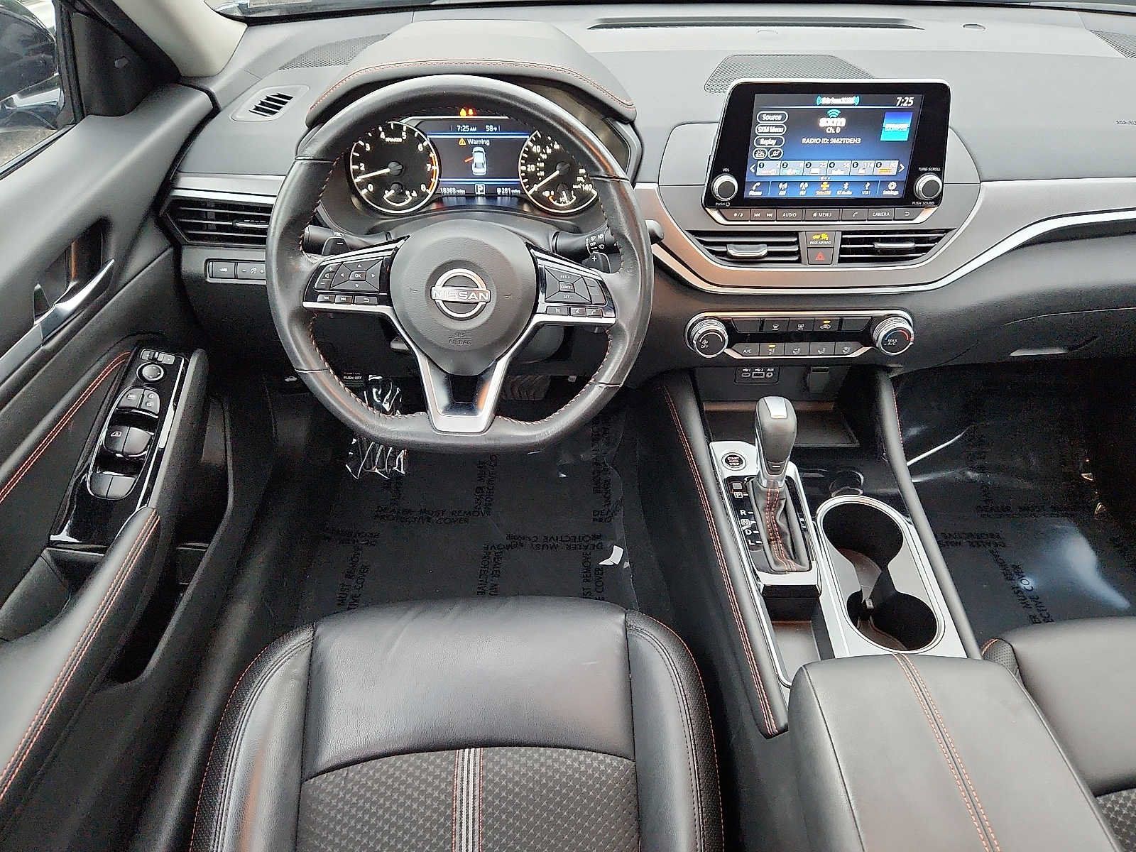 Used 2023 Nissan Altima 2.5 SR FWD image 11