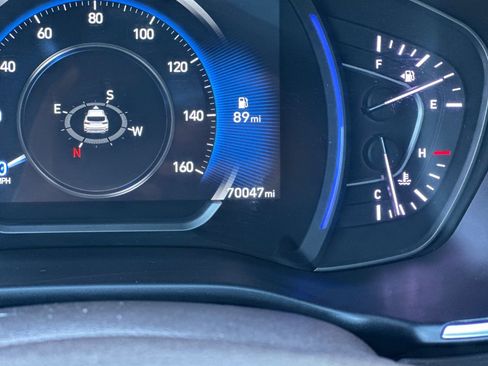 Used 2019 Hyundai Santa Fe FWD image 27