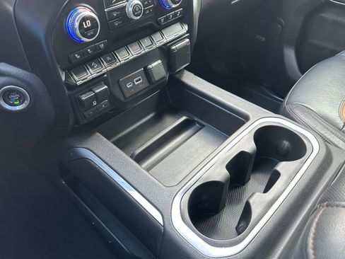 Used 2021 GMC Sierra 1500 AT4 image 25