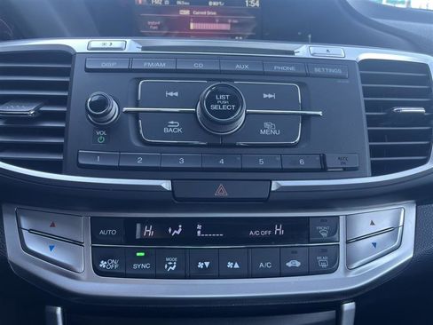 Used 2015 Honda Accord Sport image 16