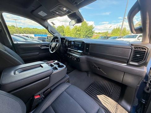 Used 2023 Chevrolet Silverado 1500 LT AWD/4WD image 21