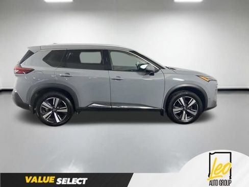 Used 2022 Nissan Rogue SL w/ SL Premium Package AWD/4WD image 7