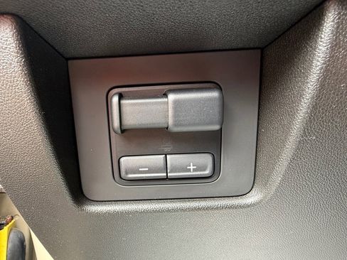 Used 2024 Chevrolet Colorado ZR2 w/ ZR2 Convenience Package III AWD/4WD image 16