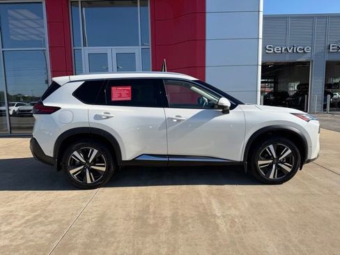 Certified 2023 Nissan Rogue SL w/ SL Premium Package AWD/4WD image 3