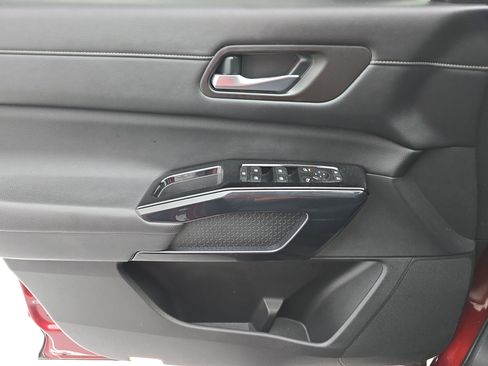 Certified 2022 Nissan Pathfinder SV FWD image 26