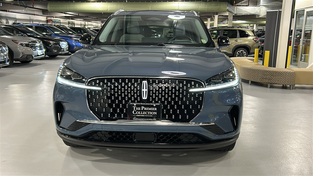 Used 2026 Lincoln Aviator Reserve w/ Illumination Package AWD/4WD image 2